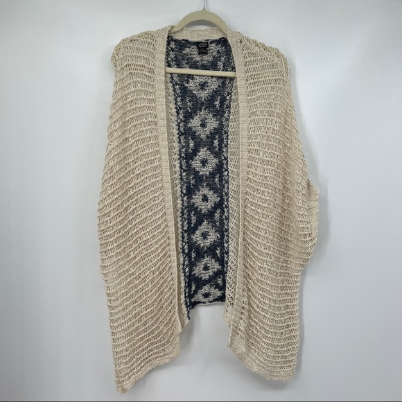 Roffe Accessories Open Knit Drop Shoulder Relaxed Printed Cardigan Sweater - Picture 1 of 8